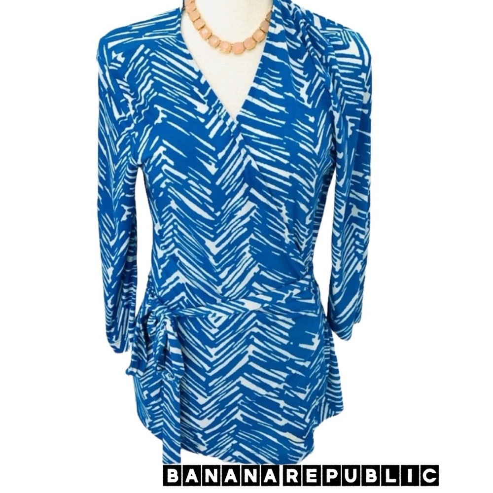 Banana republic long sleeve midi Wrap dress Medium